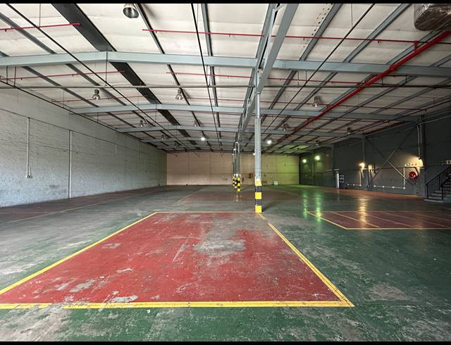 1,550M² WAREHOUSE TO LET IN EPPING INDUSTRIAL